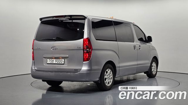Hyundai Starex 11-Seater Wagon CVX Premium — пробег 95 503 км — фото 2 из 5