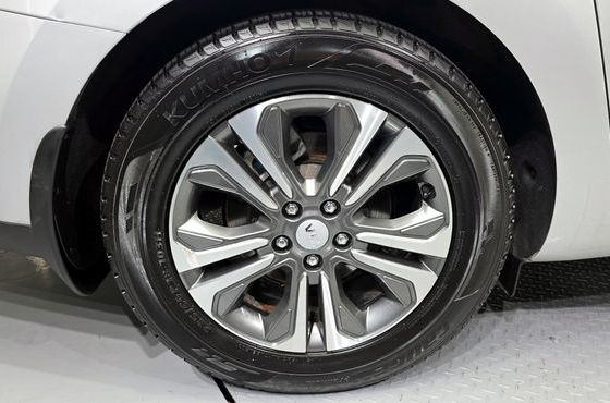 Kia Carnival 11-Seater Prestige — пробег 30 341 км — фото 5 из 5
