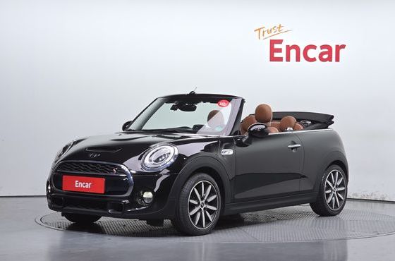 Mini Cooper Convertible Standard 3rd — пробег 110 094 км — фото 1 из 5