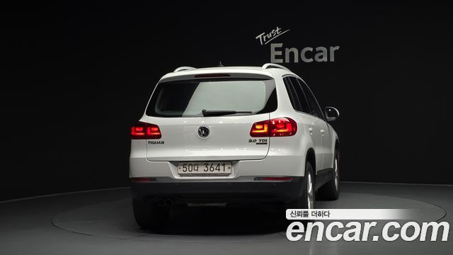 Volkswagen Tiguan из Кореи Encar