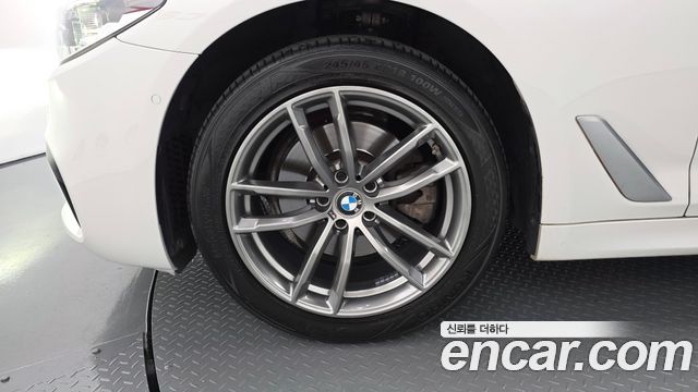 BMW 5-Series 520d xDrive M Sport Package — пробег 96 067 км — фото 5 из 5