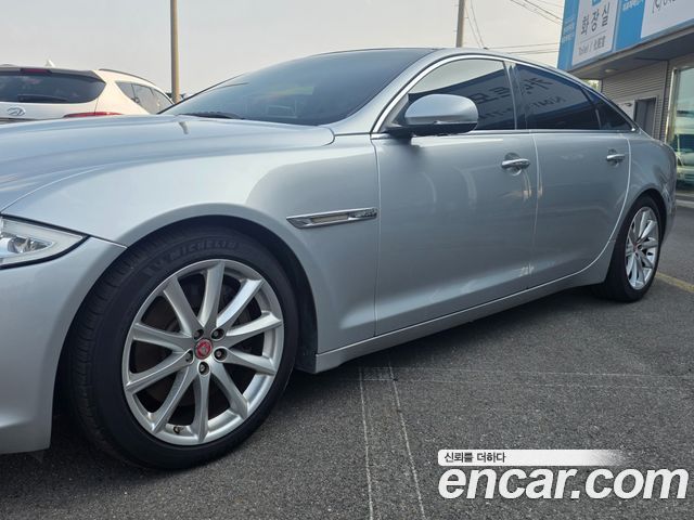 Jaguar XJ из Кореи Encar
