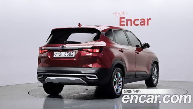 Kia Seltos из Кореи Encar
