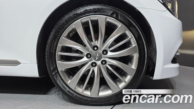 Hyundai Genesis из Кореи Encar