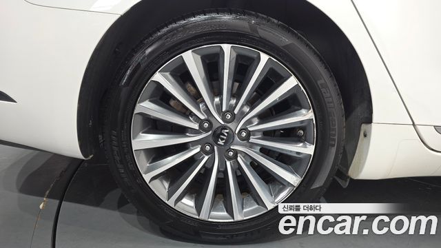 Kia K7 из Кореи Encar