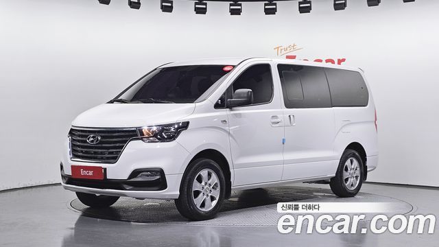 Hyundai Starex 4WD Wagon 12-Seater Modern — пробег 17 024 км — фото 1 из 5