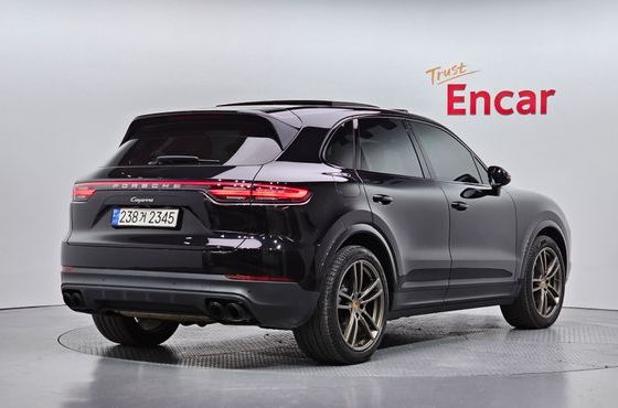 Porsche Cayenne 3.0 — пробег 56 018 км — фото 2 из 5