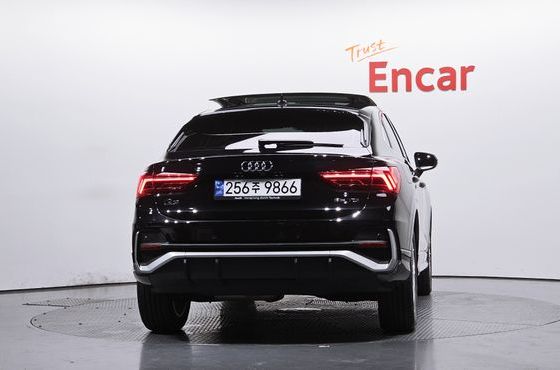 Audi Q3 35 TDI Premium Sportback — пробег 76 695 км — фото 4 из 5