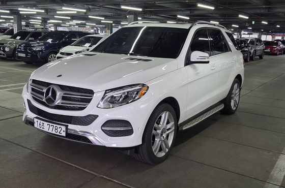 Mercedes-Benz GLE-Class GLE350 d 4MATIC — пробег 117 500 км — фото 1 из 5