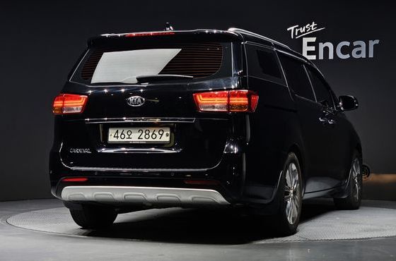 Kia Carnival 9-seater Prestige — пробег 265 168 км — фото 2 из 5