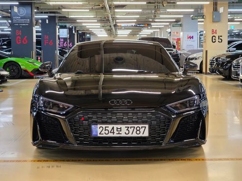 Audi R8 5.2 V10 Plus Coupe — пробег 57 500 км — фото 2 из 5