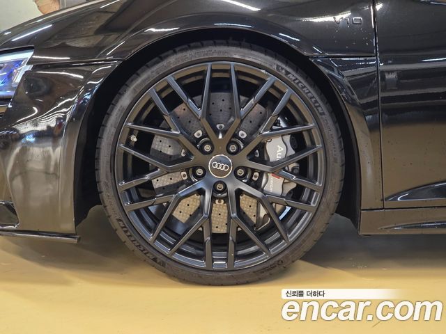 Audi R8 из Кореи Encar