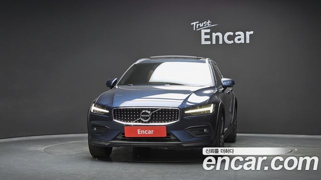 Volvo V60 из Кореи Encar