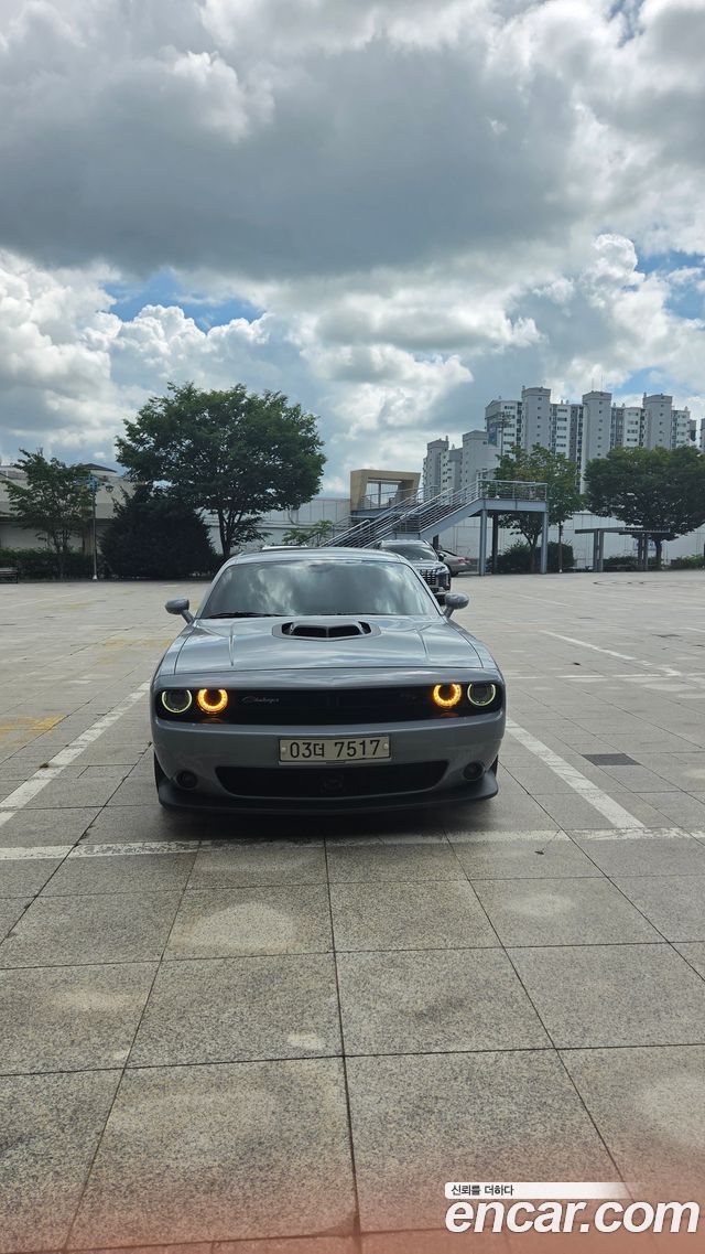 Dodge Challenger 5.7 — пробег 53 000 км — фото 3 из 5