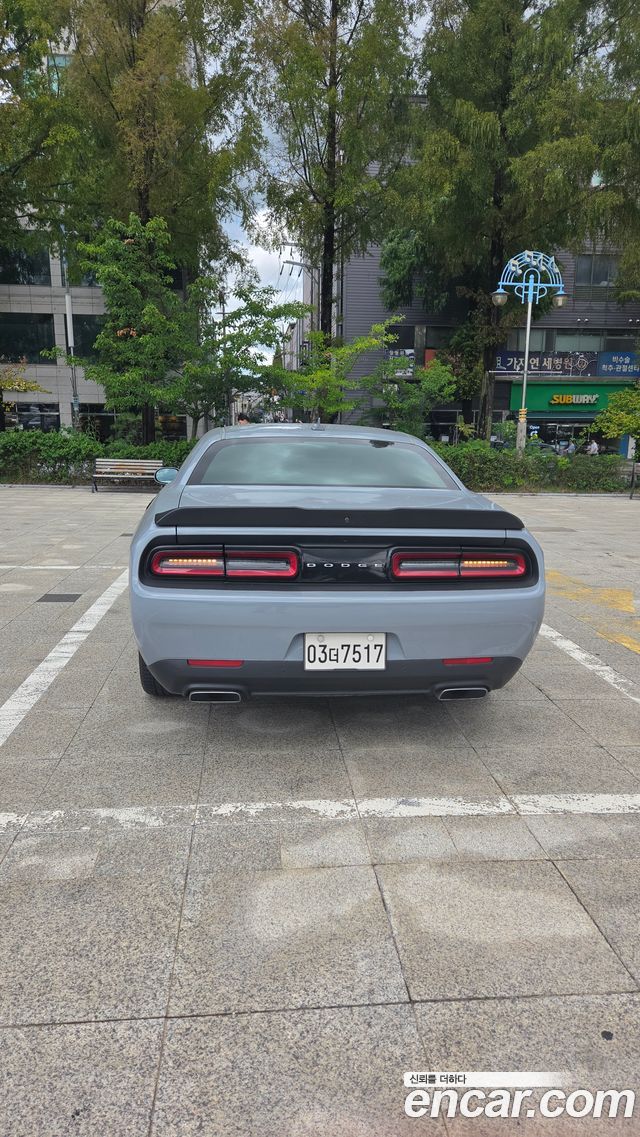 Dodge Challenger 5.7 — пробег 53 000 км — фото 4 из 5