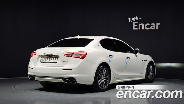 Maserati Ghibli из Кореи Encar