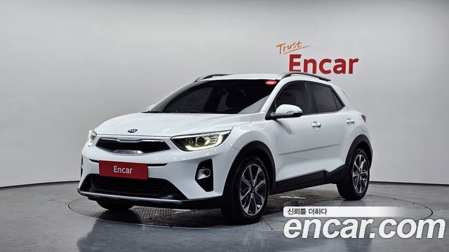Kia Stonic из Кореи Encar