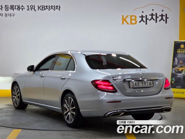 Mercedes-Benz E-Class из Кореи Encar