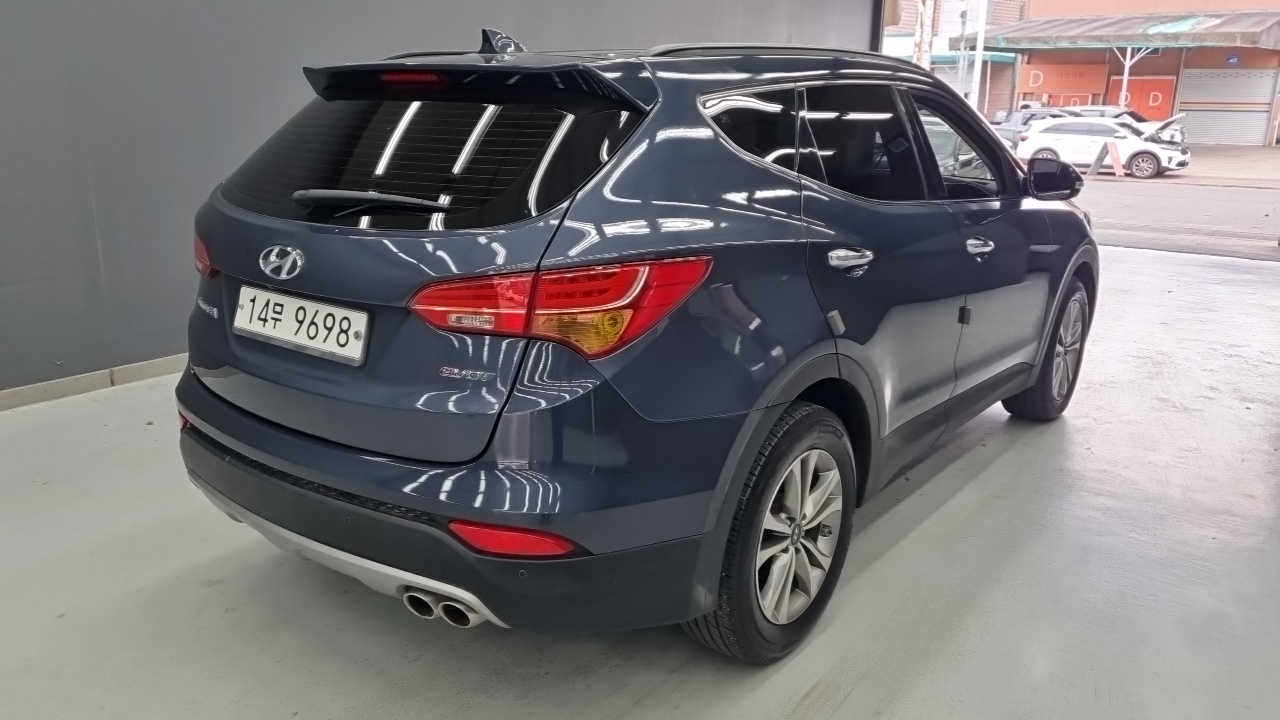 Hyundai Santafe Diesel(e-VGT) 2.0 2WD Premium — пробег 56 000 км — фото 2 из 5