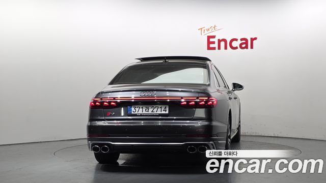 Audi S8 4.0 TFSI Quattro LWB — пробег 41 км — фото 4 из 5