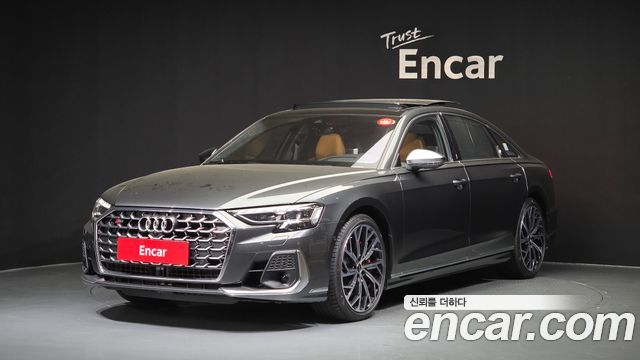 Audi S8 4.0 TFSI Quattro LWB — пробег 26 км — фото 1 из 5
