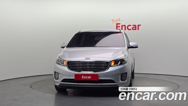 Kia Carnival 11-seater Deluxe — пробег 158 151 км — фото 3 из 5