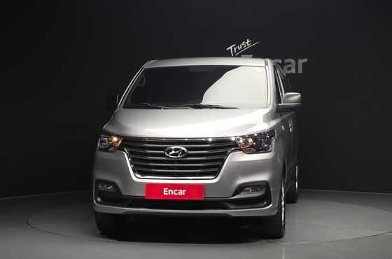 Hyundai Starex 4WD Urban 9-Seater Premium — пробег 45 893 км — фото 3 из 5
