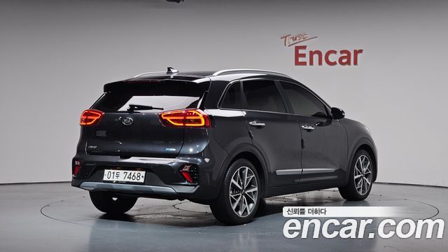 Kia Niro 1.6 HEV Noblesse Special — пробег 32 896 км — фото 2 из 5