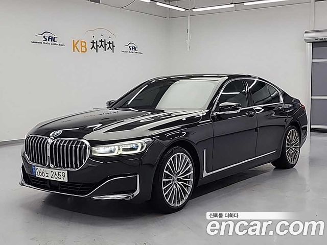 BMW 7-Series 730d xDrive Design Pure Excellence — пробег 110 000 км — фото 1 из 5