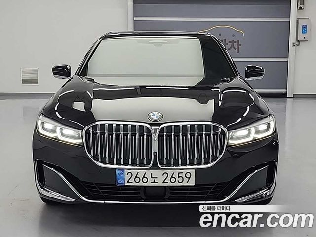 BMW 7-Series 730d xDrive Design Pure Excellence — пробег 110 000 км — фото 2 из 5