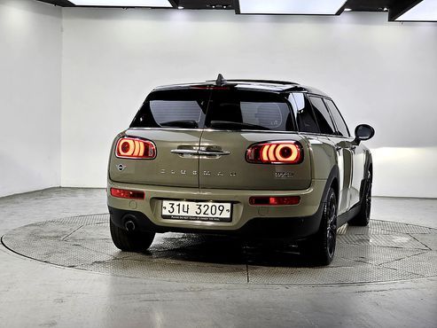 Mini Clubman Untied suit Edition 2nd — пробег 147 617 км — фото 3 из 5