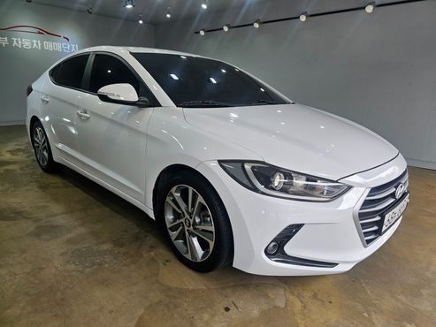 Hyundai AVANTE 1.6 GDI Value Plus — пробег 81 146 км — фото 3 из 5