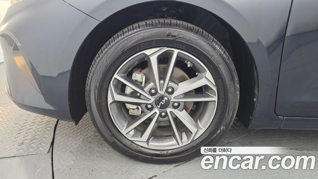 Kia K3 из Кореи Encar