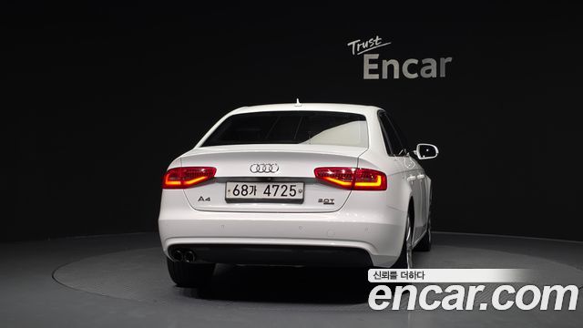 Audi A4 2.0 TFSI Quattro B8 — пробег 98 521 км — фото 4 из 5