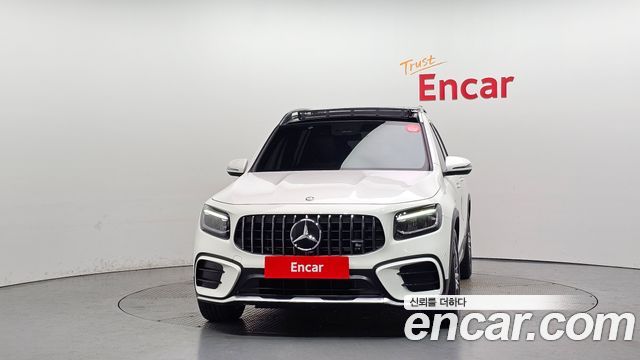 Mercedes-Benz GLB-Class AMG GLB35 4MATIC — пробег 20 966 км — фото 3 из 5