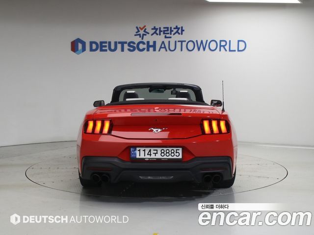 Ford Mustang 2.3 Ecoboost Premium Convertible — пробег 9 679 км — фото 4 из 5
