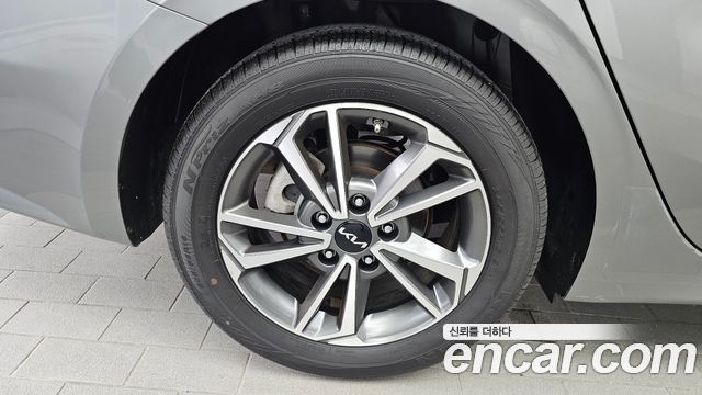Kia K3 из Кореи Encar