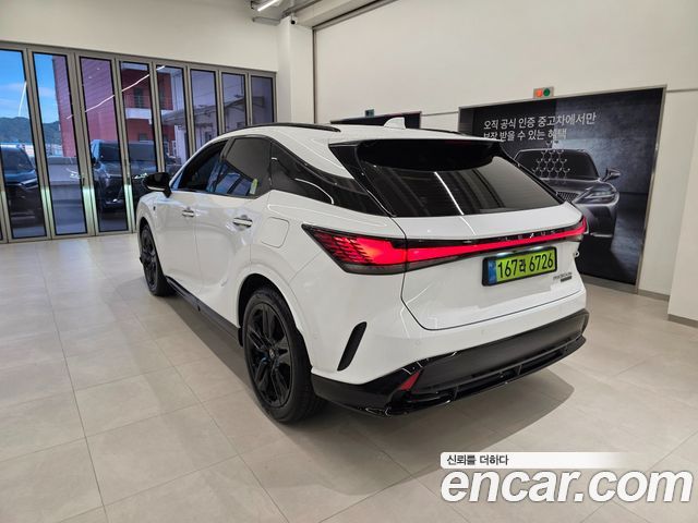 Lexus RX F-Sport — пробег 5 281 км — фото 2 из 5