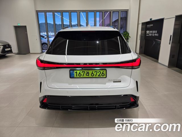 Lexus RX F-Sport — пробег 5 281 км — фото 4 из 5