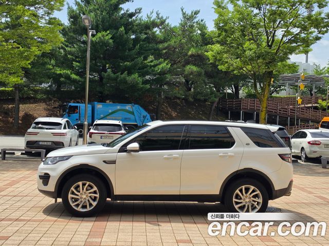 Land Rover Discovery Sport 2.0 TD4 SE — пробег 86 906 км — фото 2 из 5