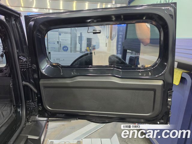 Suzuki Jimny 1.5 — пробег 4 692 км — фото 5 из 5