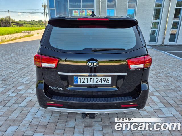 Kia Carnival из Кореи Encar