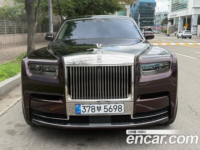 Rolls-Royce Phantom 6.7 EWB V12 — пробег 4 040 км — фото 3 из 5