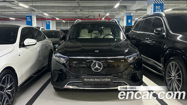 Mercedes-Benz EQB EQB300 4MATIC AMG Line — пробег 6 000 км — фото 2 из 5