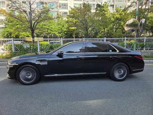 Genesis G90 Gasoline 3.5 Turbo 2WD — пробег 43 984 км
