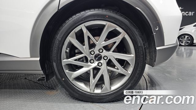 Genesis GV60 Standard AWD — пробег 30 463 км — фото 5 из 5