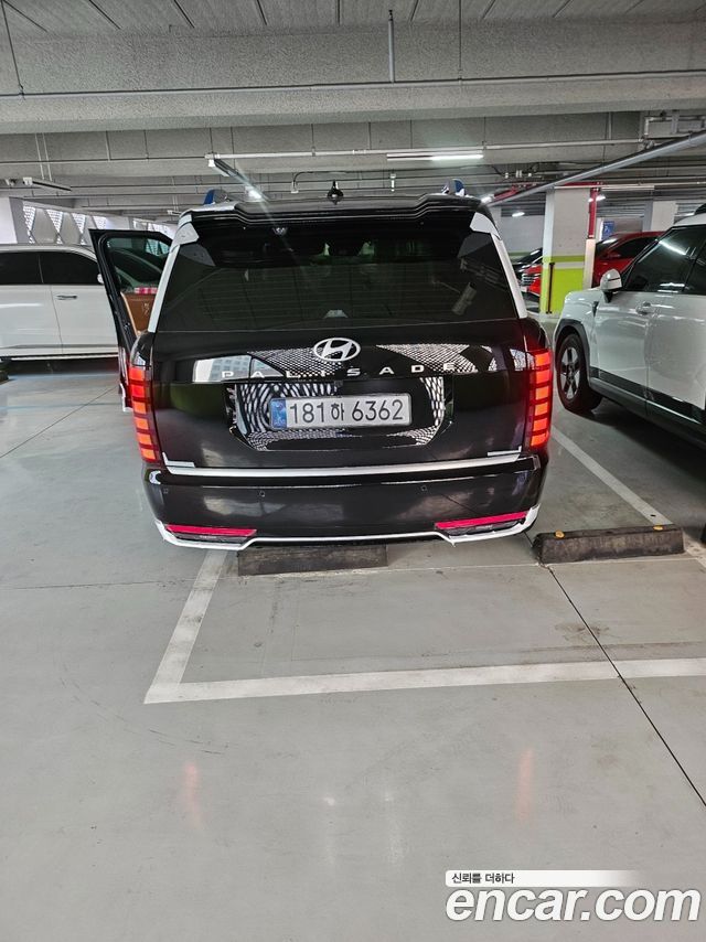 Hyundai Palisade HEV 2.5T 2WD 9-Seater Calligraphy — пробег 3 700 км — фото 4 из 5