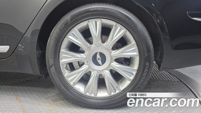 Hyundai Genesis из Кореи Encar