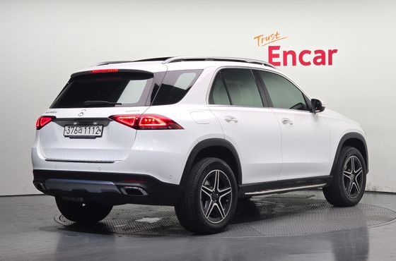 Mercedes-Benz GLE-Class GLE300d 4MATIC — пробег 76 986 км — фото 2 из 5