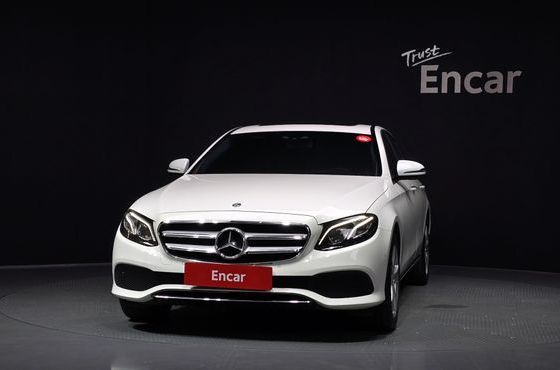Mercedes-Benz E-Class E220d Avantgarde — пробег 92 094 км — фото 3 из 5
